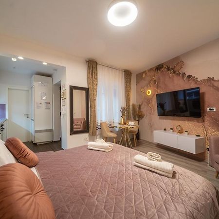 Cosy&Private,30Sec Walk To Mainsquare, Heart Of Zagreb Apartment Ngoại thất bức ảnh