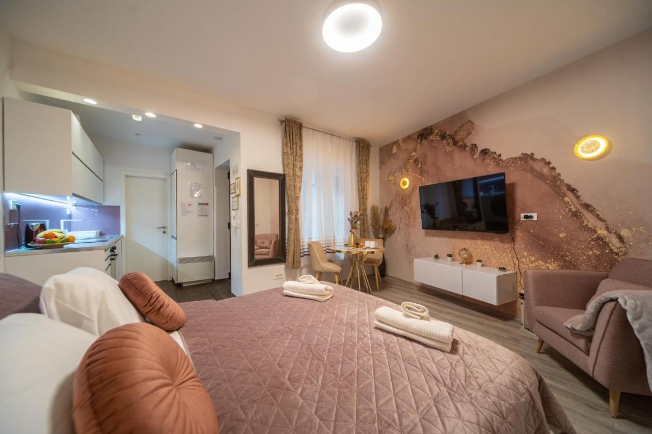 Cosy&Private,30Sec Walk To Mainsquare, Heart Of Zagreb Apartment Ngoại thất bức ảnh