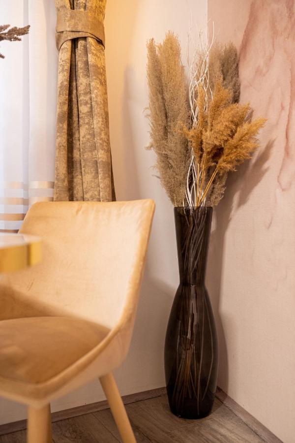 Cosy&Private,30Sec Walk To Mainsquare, Heart Of Zagreb Apartment Ngoại thất bức ảnh